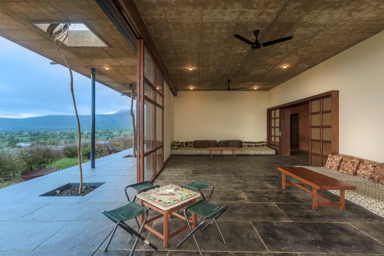 Saffronstays Zen, Igatpuri - Lake-View Villa With Indoor And Outdoor Games מראה חיצוני תמונה