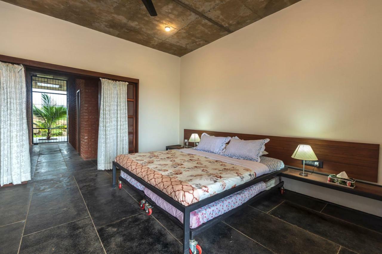 Saffronstays Zen, Igatpuri - Lake-View Villa With Indoor And Outdoor Games מראה חיצוני תמונה